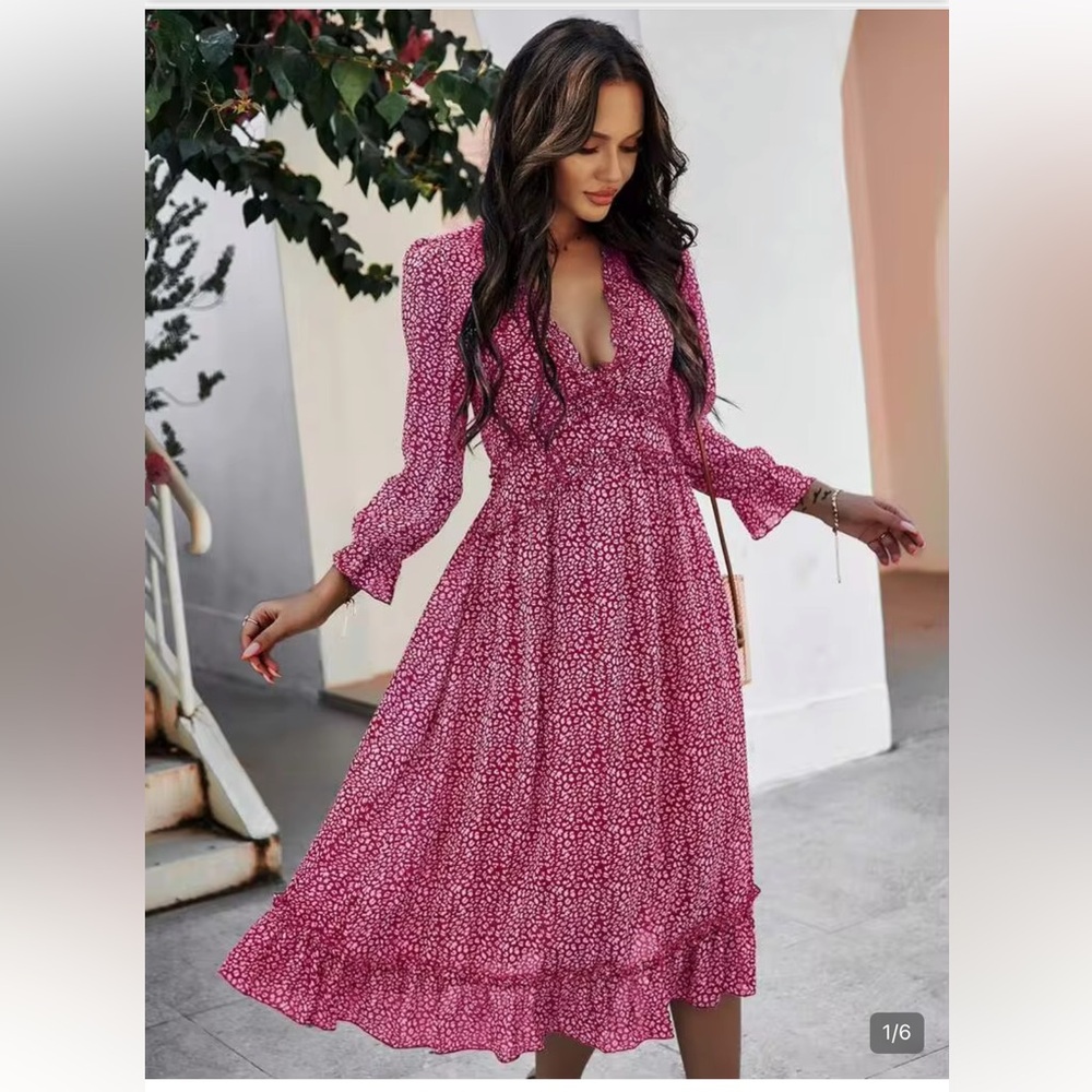 Shein Dress Size XL

Red White Floral Long Sleeve V Neck
Boho Midi Dress
